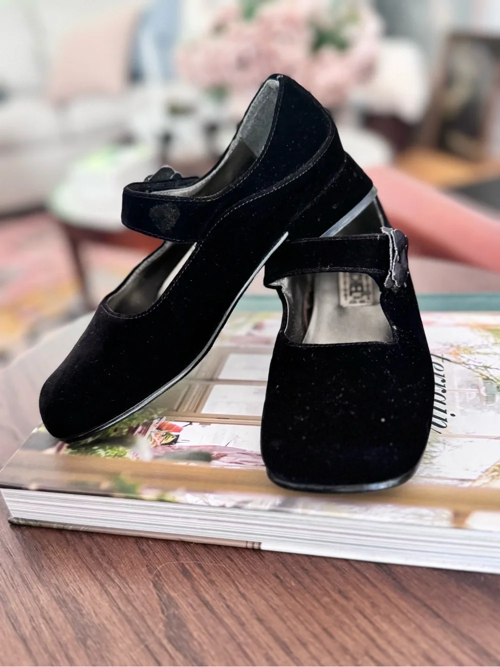 RACHEL  Vintage Black Velvet Mary Jane Flats with Floral Strap Size 2.5M